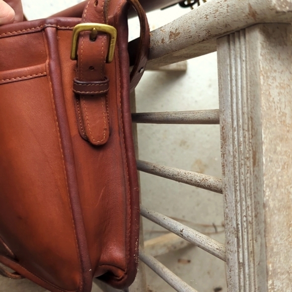 Vintage COACH 70's Saddle/ buckle Courier Large - Picture 13 of 17